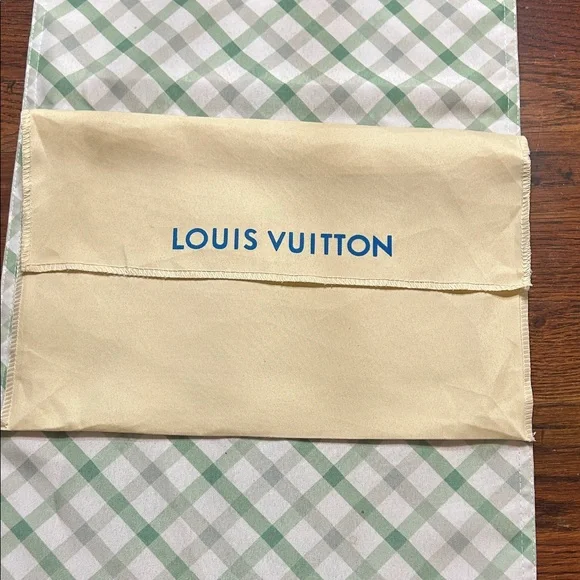 Louis Vuitton Cream Dust Bag with Blue Logo - Picture 1 of 3